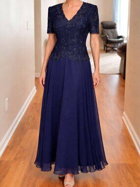 VTG navy blue chiffon short sleeve beaded sequin gorgeous maxi v neck dress M/L